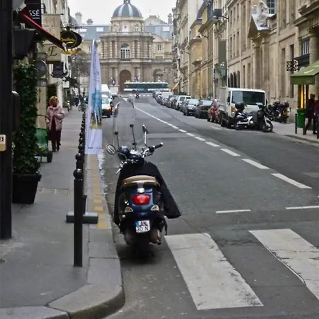 Gorgeous St Germain Des Pres Apartman